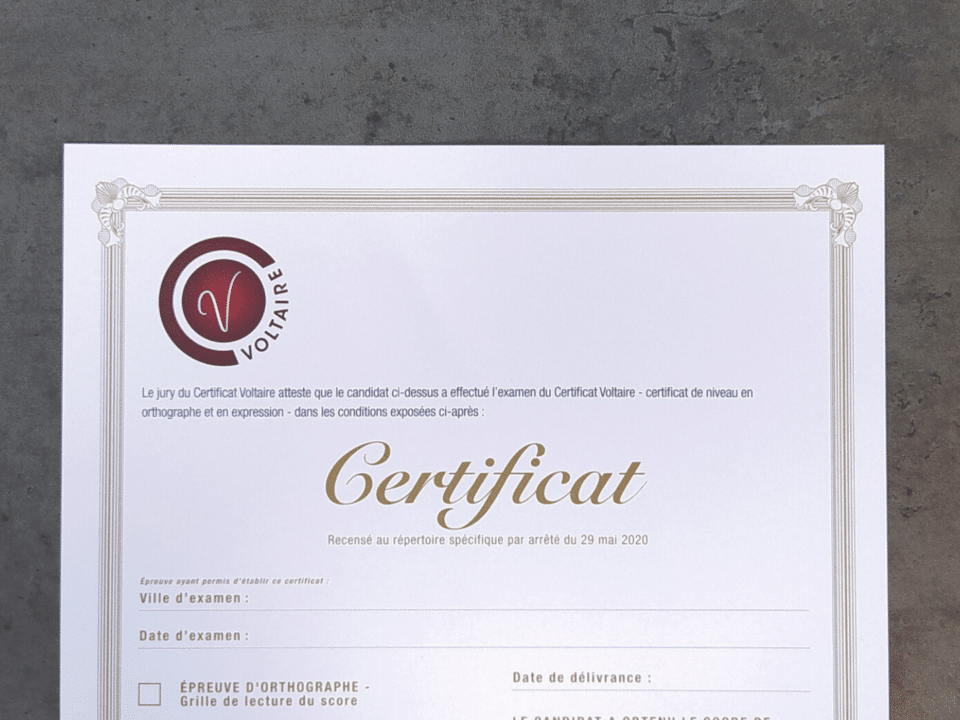 Version papier du Certificat Voltaire.